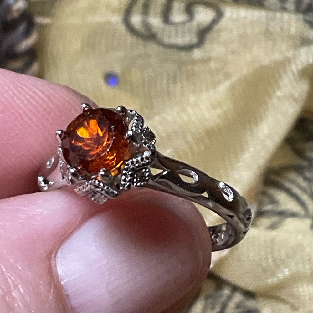 Garnet ring - Picture 5 of 8